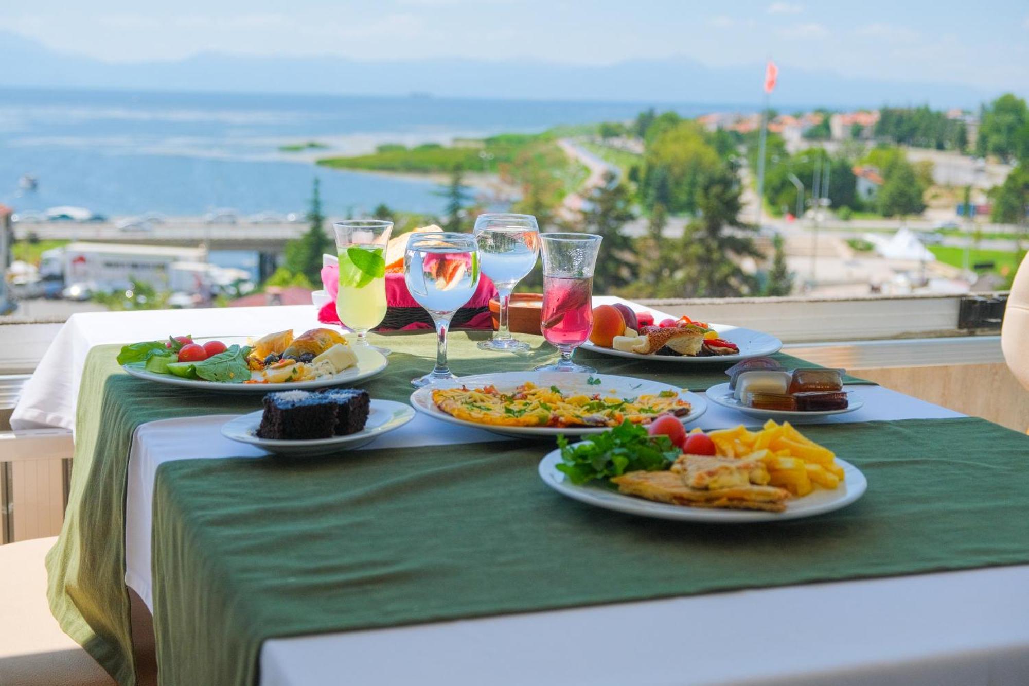 Ali Bilir Otel Beysehir Exterior photo